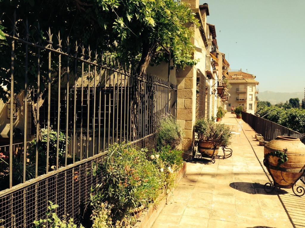 Lo Palauet De La Muralla บาลาเกย์ ห้อง รูปภาพ